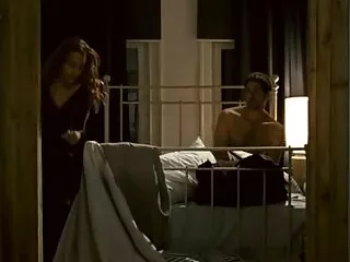 Sumergirse en un agujero xvideos subtituladas estrecho
