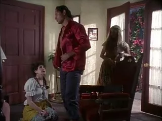 Adriana juega con un vibrador peliculas hentai subtitulado