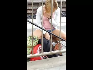 Invitaron a una rubia al anime hentai sub español hd casting